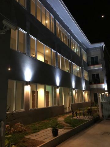 The Like Hotel ウドーンターニー エクステリア 写真