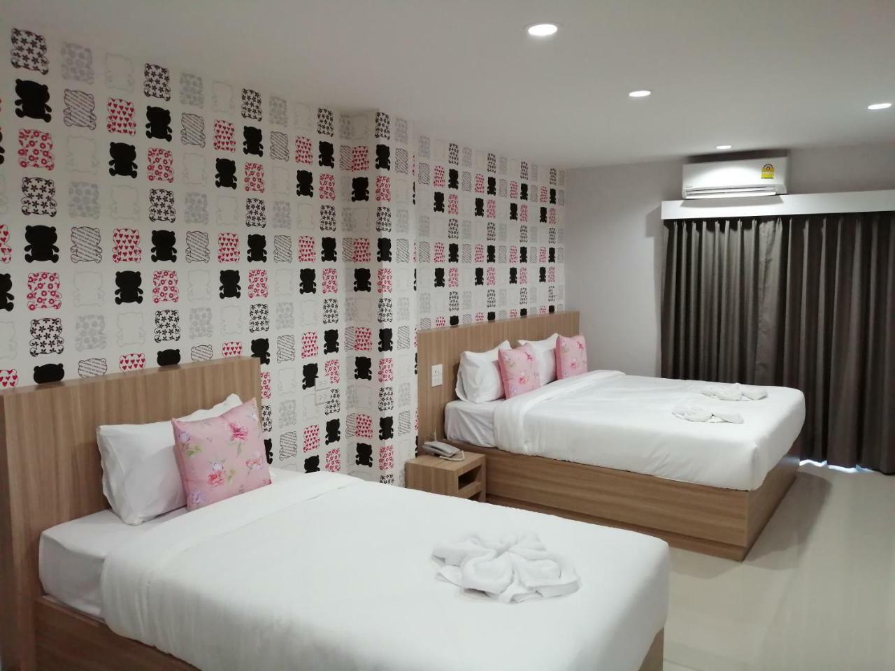 The Like Hotel ウドーンターニー エクステリア 写真