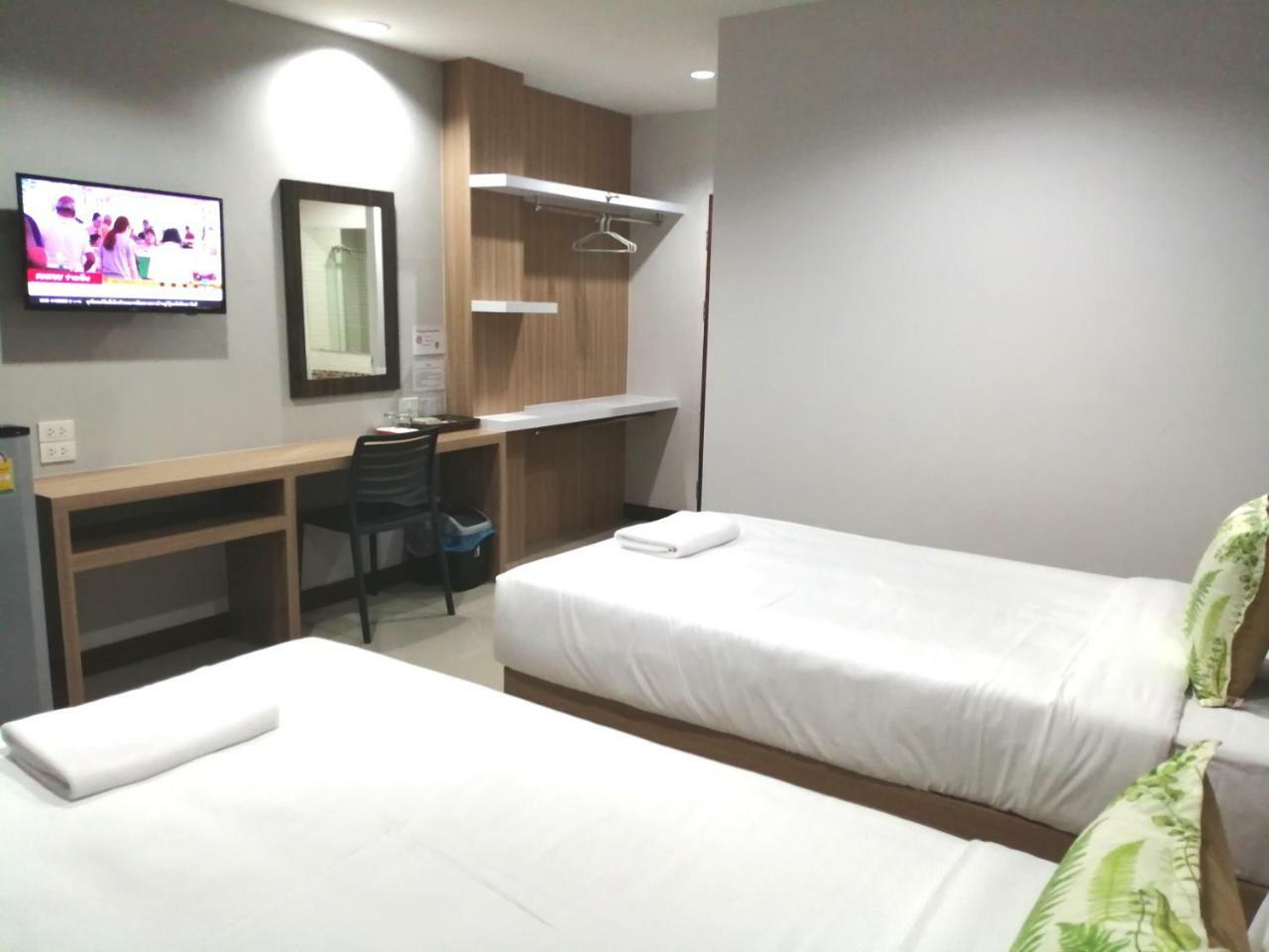 The Like Hotel ウドーンターニー エクステリア 写真